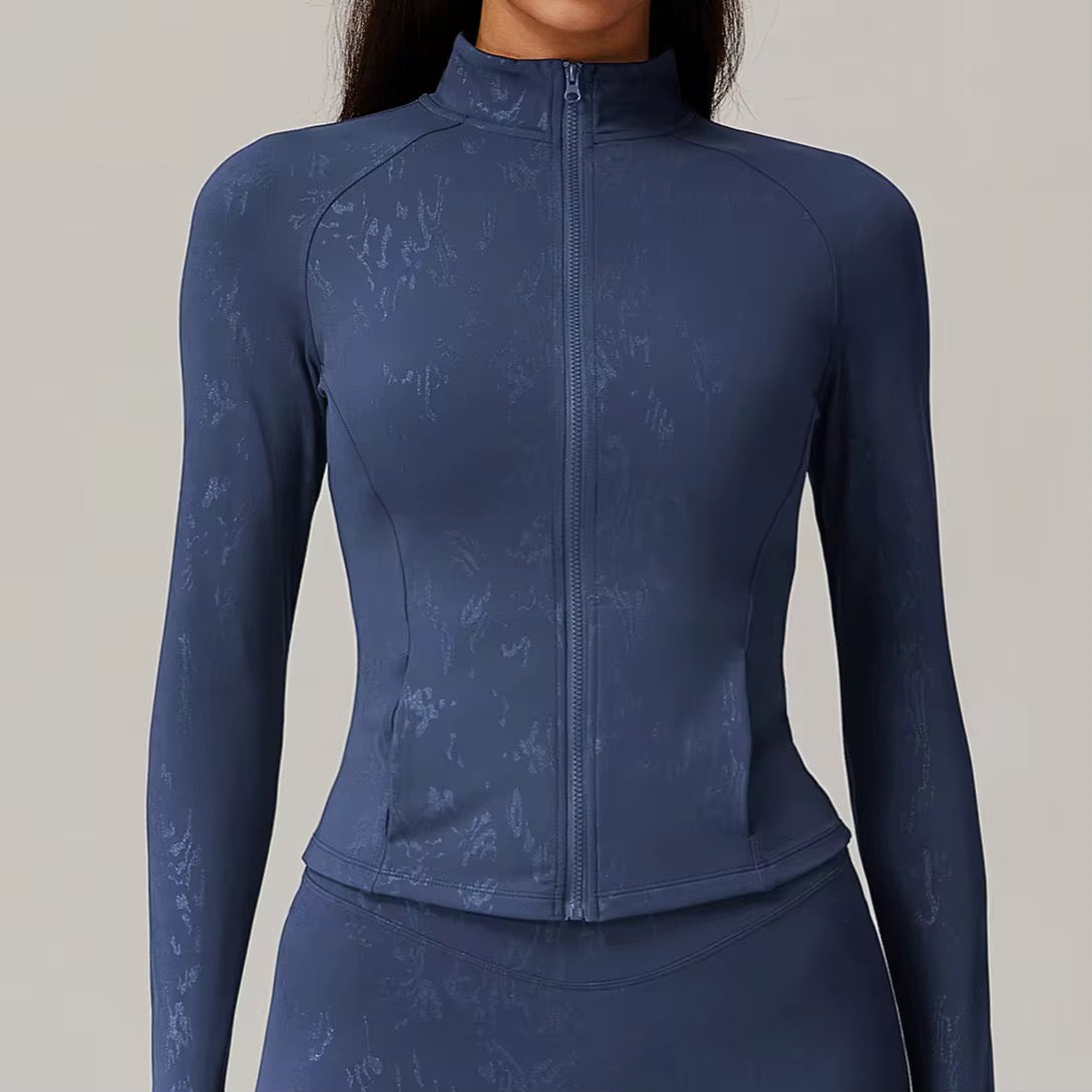 SEAMLESS JACKETS
